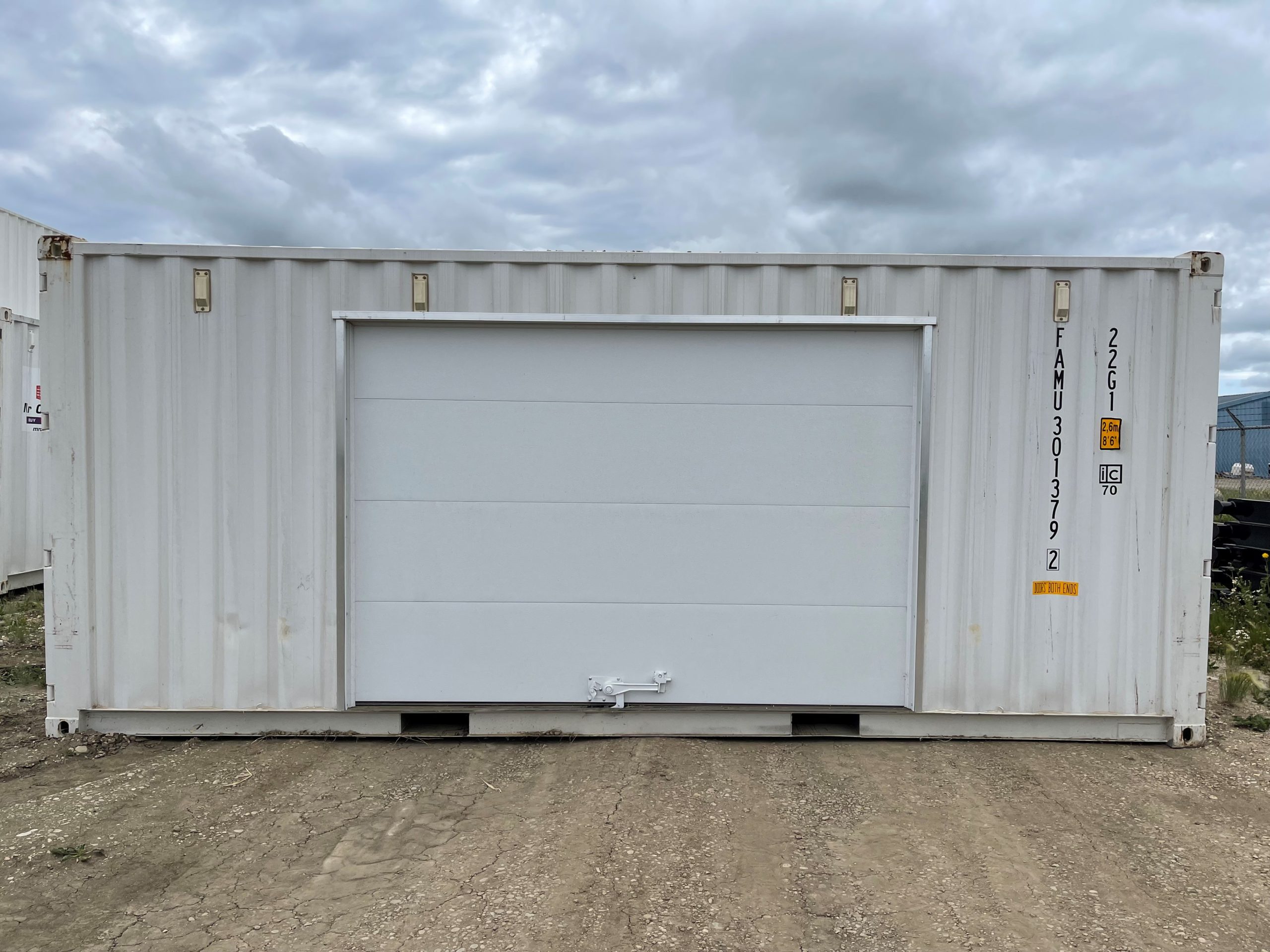 20′ STD (1-Trip) Shipping Container Overhead Door + Double Door - Custom Cubes