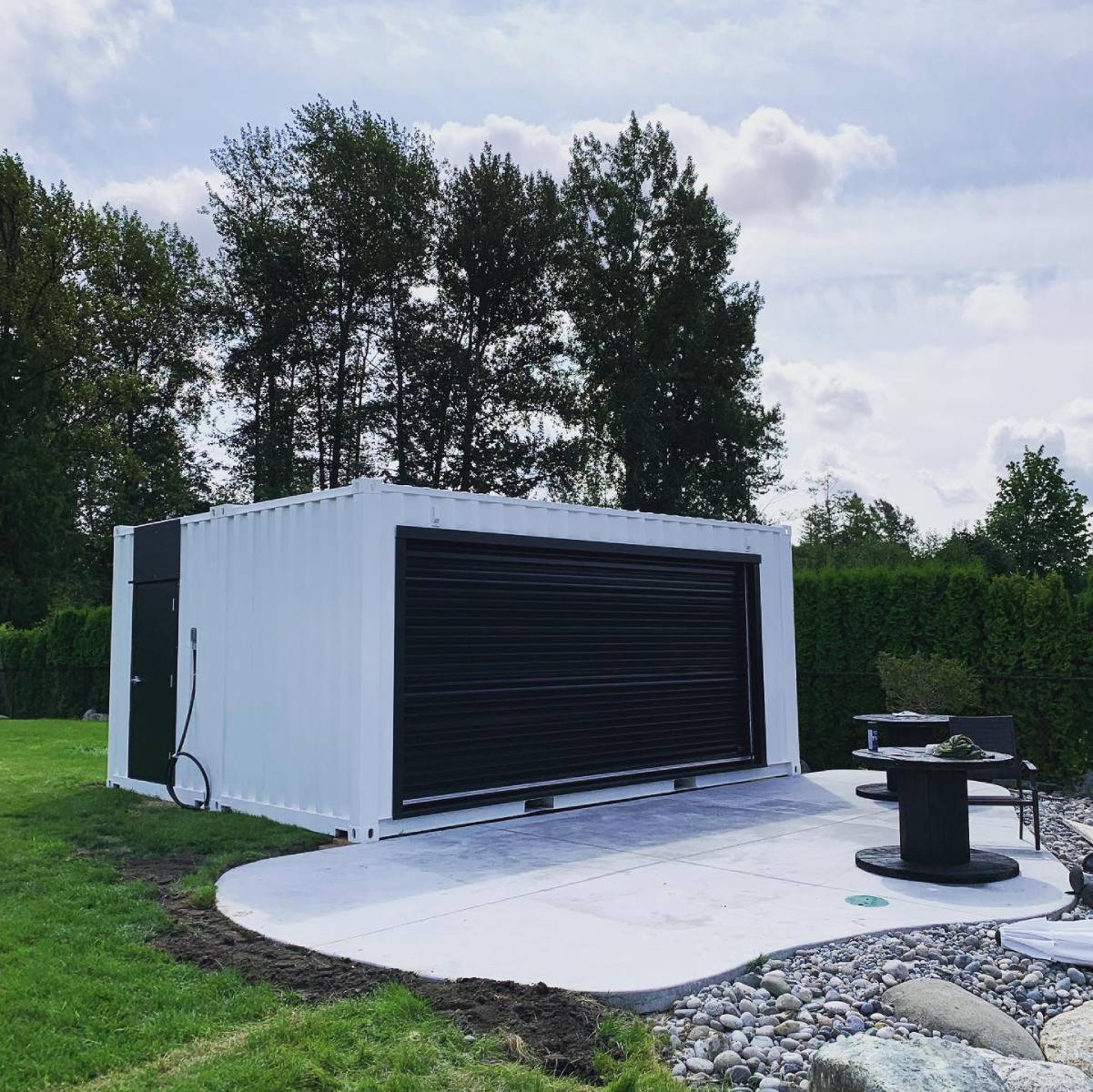 Poolside Bar Oasis in Fort Langley - Custom Cubes